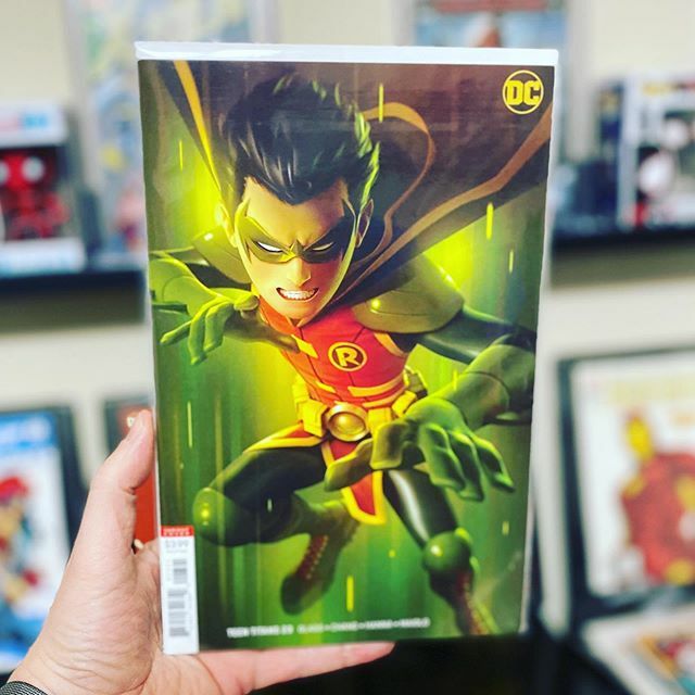 When @alexgarnerart did these variant covers for #TeenTitans, they were a must buy for me. He killed it with the ultra realism! #topvarianttuesday #DC #DCcomics #robin #comics #comicbook #comicbooks #igcomicfamily #igcomicbooks #igcomiccommunity #IGComic… ift.tt/2DEAN8y