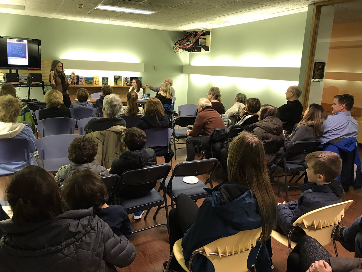 HaverfordLib's tweet photo. It’s a full house for author @DHeiligman’s talk about her new book, TORPEDOED.
Thanks to @CBWHaverford for selling books and to Deb for taking time from her schedule!
#myhtfl https://t.co/8ncn8hMXLb