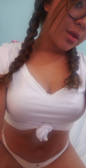 Online again loves🥰 https://t.co/PfukK2ssKj<a href="/tag/colombiana"class="tags"><span>#colombiana</span></a><a href="/tag/hello"class="tags"><span>#hello</span></a><a href="/tag/webcam"class="tags"><span>#webcam</span></a><a href="/tag/web"class="tags"><span>#web</span></a><a href="/tag/helloagain"class="tags"><span>#helloagain</span></a>