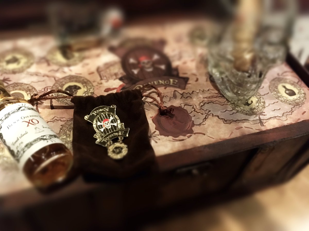 robert_majamaa's tweet photo. The #Scotch Advent Calendars by @SecretSpiritsCo have been joined by Rum’s Revenge treasure chests. Perfect for the Christmas spirits. https://t.co/qSwdF4nuCN