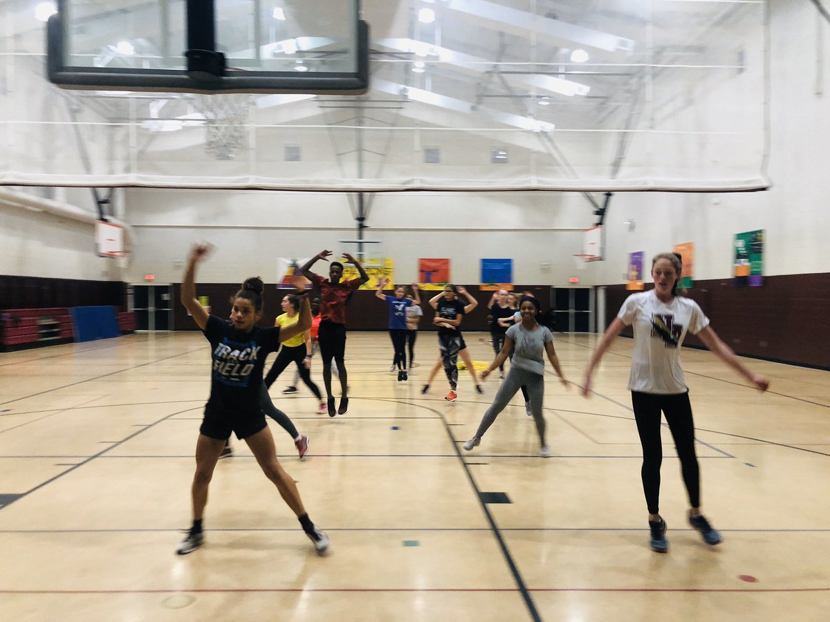 newalbanyTF's tweet image. Guess what time it is.... 🤷‍♀️ Goooo Time ✔️🙋🏼‍♀️ NATF happening. Monday. Tuesday. Thursday. 4:30-ELC 🏃🏻‍♀️🏃🏼‍♂️ @napls_athletics @EagleBackers @NASSConvocation #winterworkouts #springsuccess