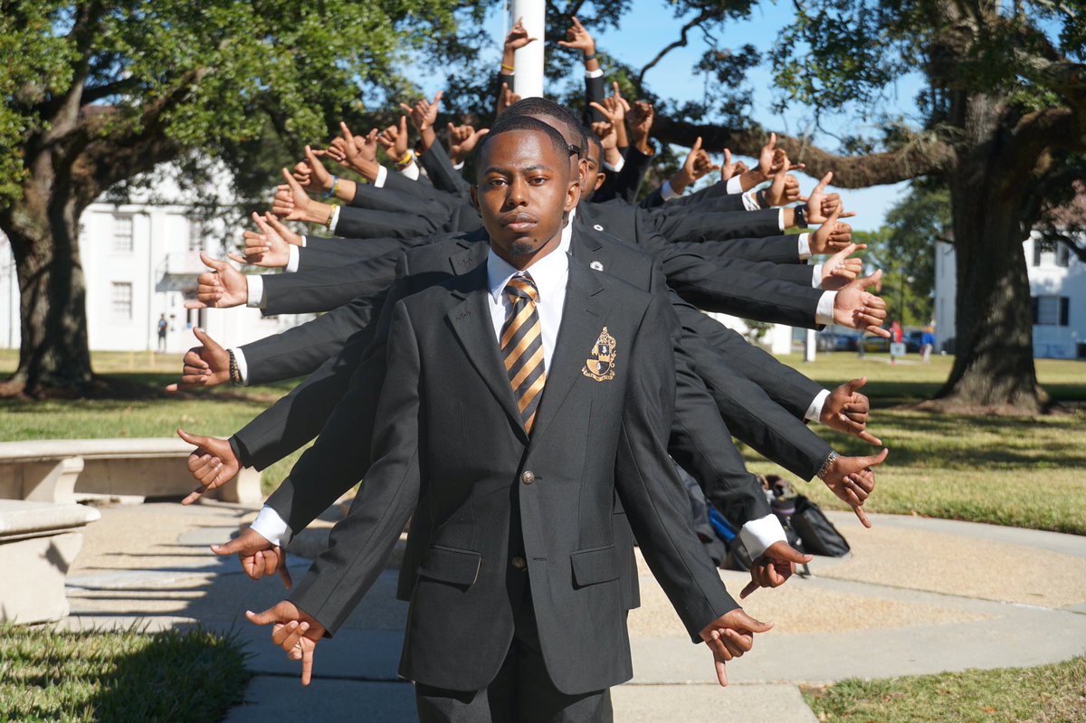 BetaPhi1938's tweet image. Celebrating 113 years of manly deeds, scholarship &amp;amp; love for all mankind!
Happy Founders’ Day!!! 🖤💛🤙🏾