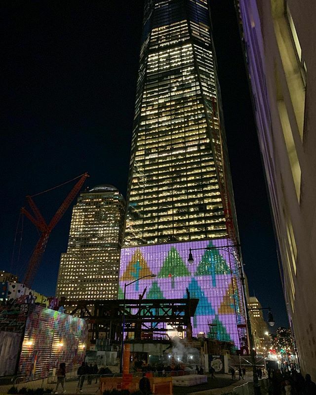 One World Trade showing off some fancy #citytrees tonight. 🏙🌲📽 ift.tt/33FUtna