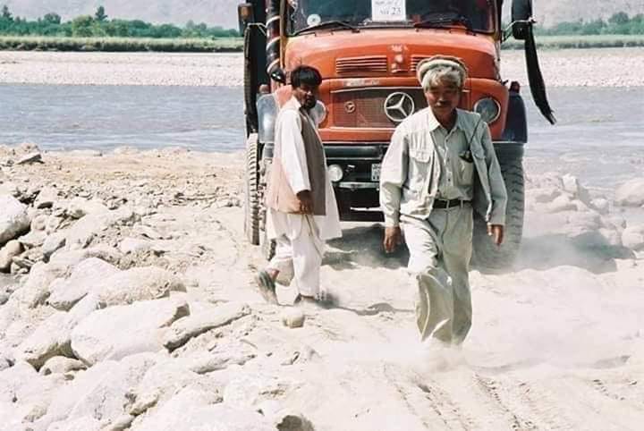 SMarof's tweet image. Unknown gunmen shouted a Japanese National aid worker  Nakamura this morning in Jalalabad city the capital of Nangarhar province located in the east of Afghanistan. Nakamura is injured but her driver,3gaurds and one of his workers killed in this attack.