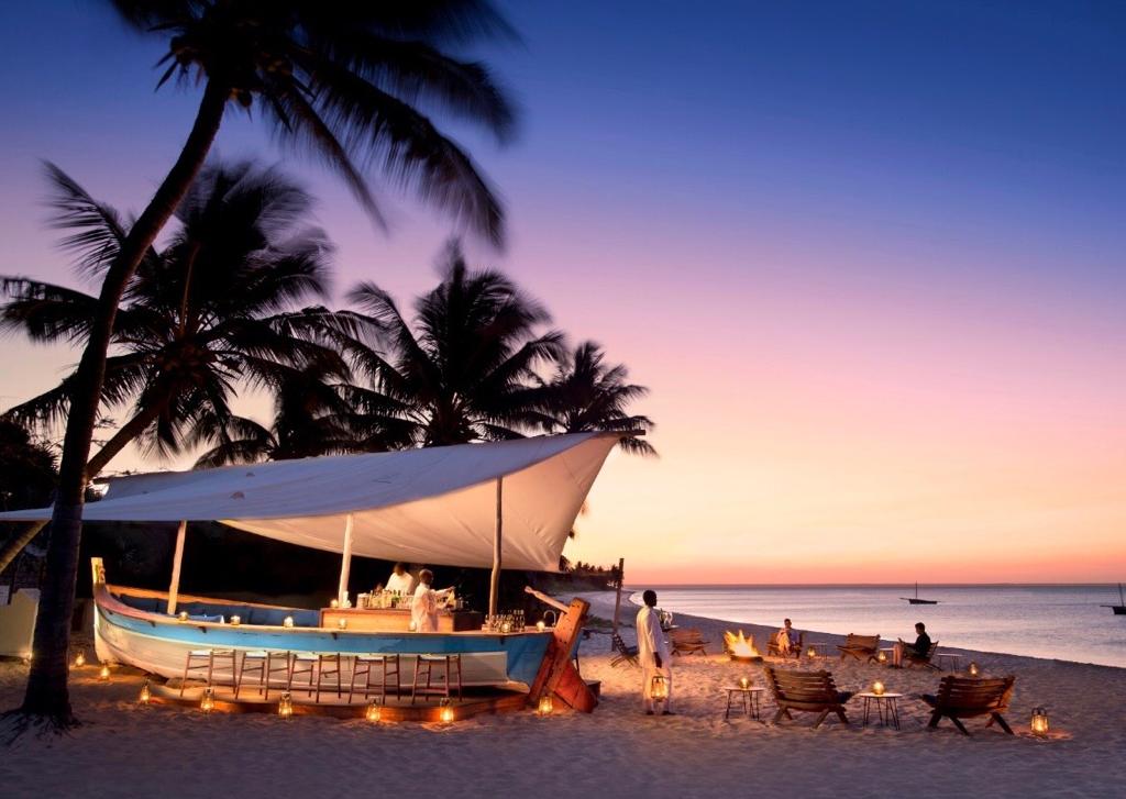 OneRepGlobal1's tweet photo. The perfect way to top off your honeymoon with a romantic sundowner on a private beach in #Mozambique
@andbeyondtravel
Unearth Experience,One Rep Global partner.
#onerepglobal #luxury #honeymoon #love #paradise #bucketlist #unearthexperience
@unEarthex https://t.co/T1TWrH8mlK