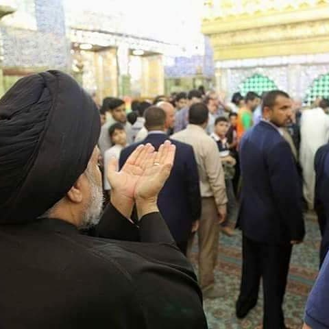" واعلم أن اليد الممتدة نحو 
السماء ، لاتعود فارغة أبدًا "