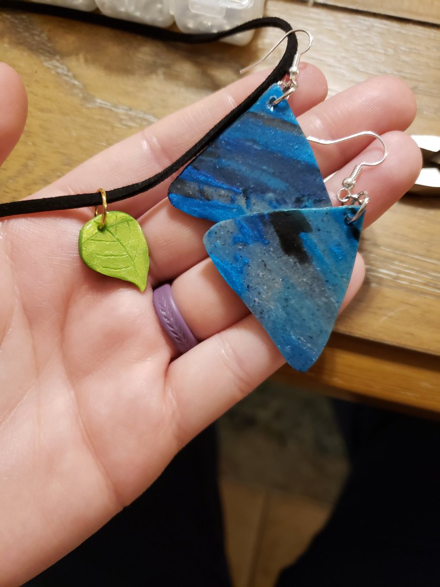 itsdelikat's tweet image. Polymer clay earrings and necklace 💕