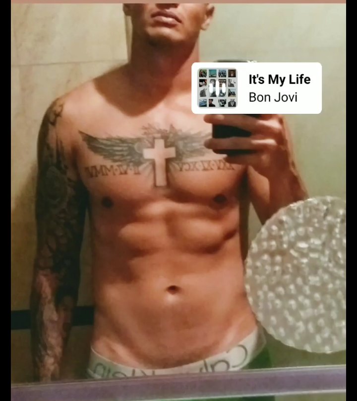 HeatSlp's tweet photo. Rico #chacal 😍 David #Caleco Macías
#DavidMacias #chacalito #chacalon #chacales #chacalesmexico #sexyabs #bulge #bulgefutebol #bulgeinshorts #bulges #bulgeman #pubes #tattooedman #tattoos https://t.co/krhqtvzDpP