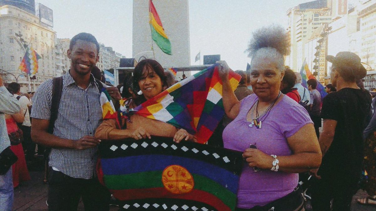 Esta noche en nuestro programa #42 nos acompañan Sandra Chagas referente afrodescendiente y Jackson Jean referente de la comunidad haitiana en argentina. Les escuchamos.