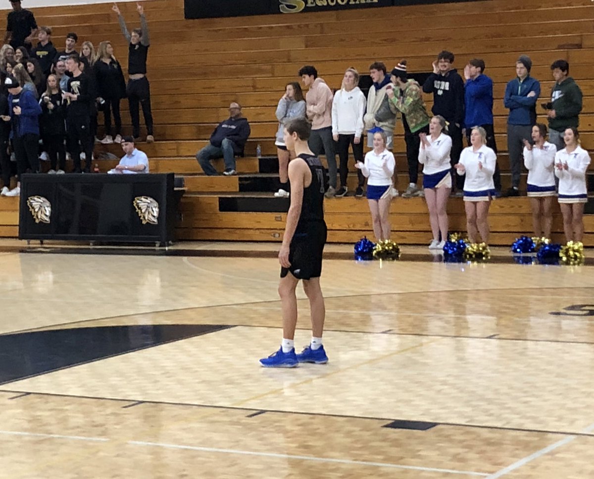 TMarkwith14's tweet photo. 12/3 Nightly Notables for @EtowahHoops vs. Sequoyah (72-58 W):
Mason Etter-18P 6R 2A (3 3PM)

Colby Flaig-17P 9R

Cole Ellis-15P 3R (5 3PM)

Will Garvey-11P 6R 8A https://t.co/CDZjPk0rya