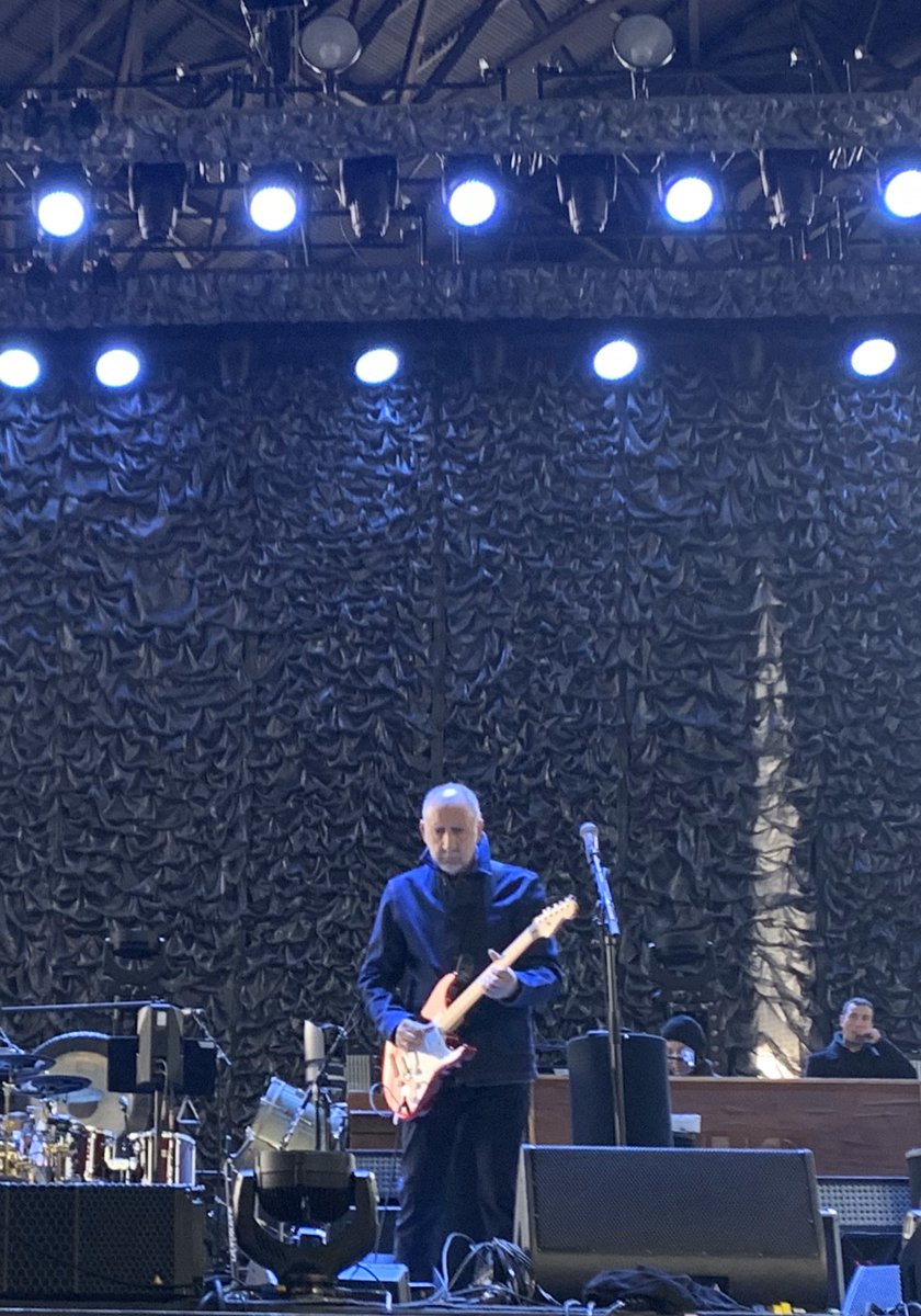 TanyaORourke's tweet image. Okay #cincinnati... you saw the documentary— and you know @TheWho is coming back to Cincy.  Tune in at 11 for exclusive details on where, when and how you get tickets. See you then! #TheWhoReturns @WCPO