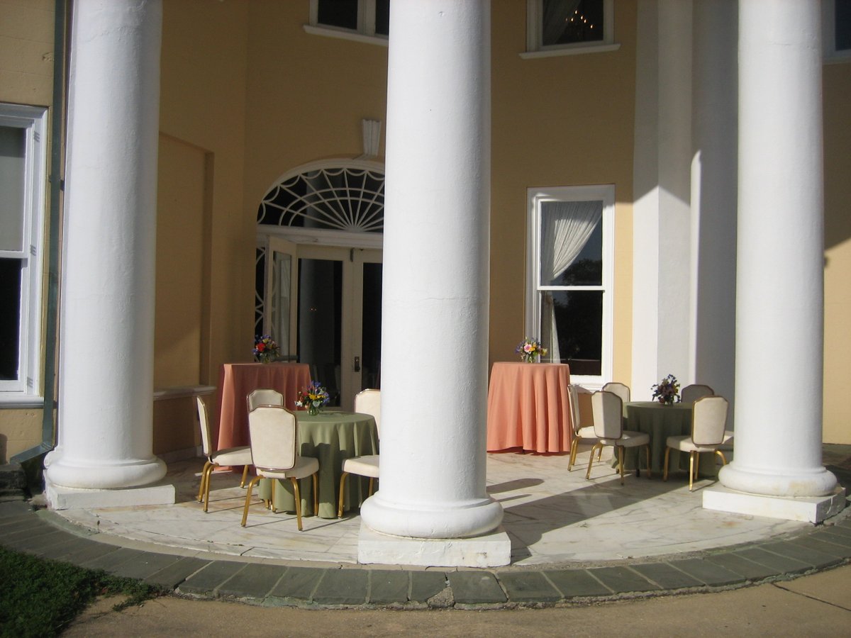 bhdejam's tweet photo. The mansion portico set for guests to enjoy the perfect weather and extend the event outdoors.

#JeffreyAMillerCatering #weddings2020 #events2020 #PhiladelphiaWeddings #WilmingtonWeddings #outdoorwedding #patio #WeddingInspiration #WeddingDay #party #weddingdecor #eventplanner https://t.co/S65w96aAaO