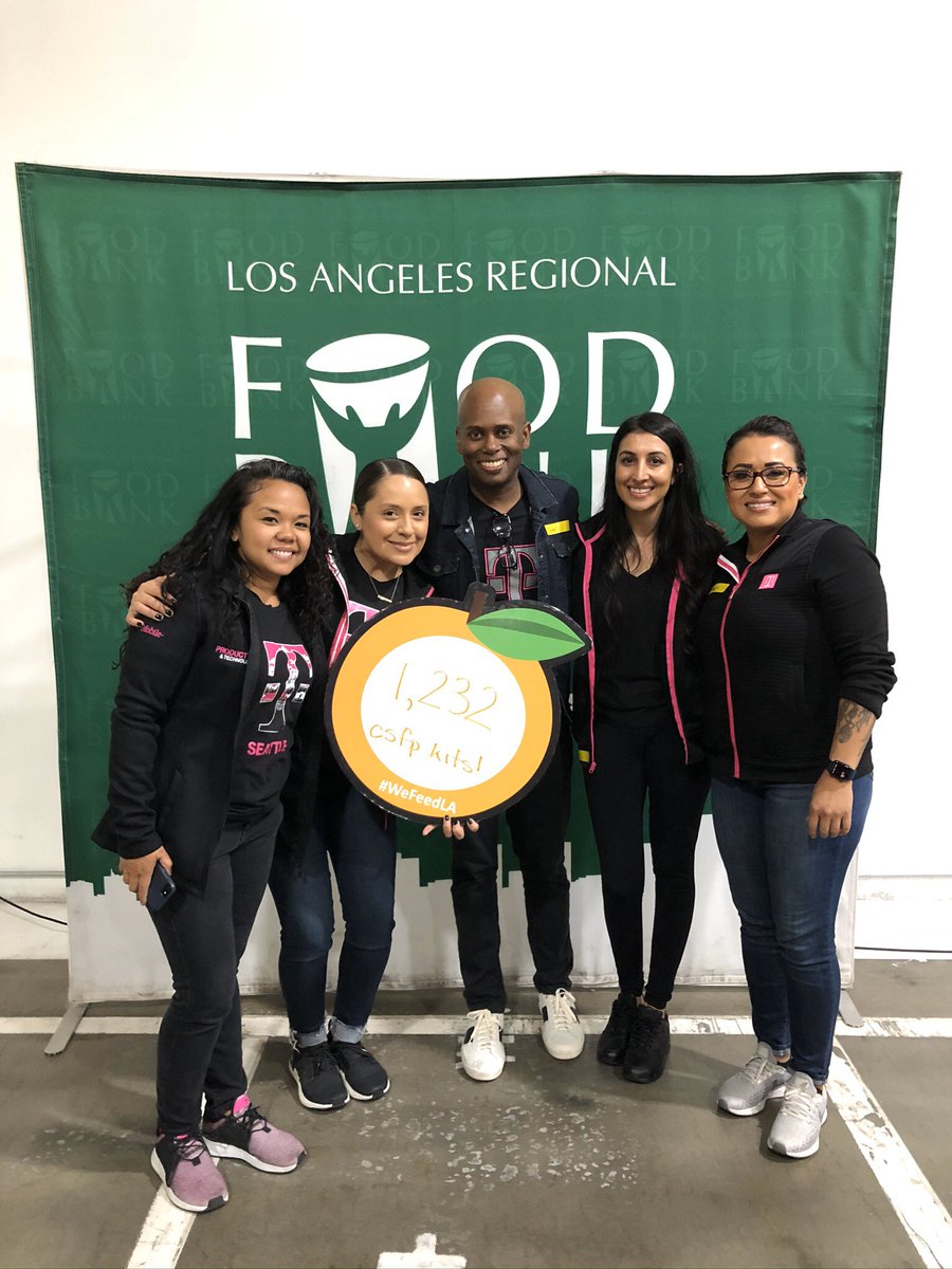 Norma Zambrano (@normiis) on Twitter photo Beautiful #GivingTuesday Volunteering With My Team <a href="/FeedingAmerica/">Feeding America</a>! Thankful For The Opportunity! #WeFeedLA #WinForeverLA #SomosSCLA Beautiful #GivingTuesday Volunteering With My Team <a href="/FeedingAmerica/">Feeding America</a>! Thankful For The Opportunity! #WeFeedLA #WinForeverLA #SomosSCLA