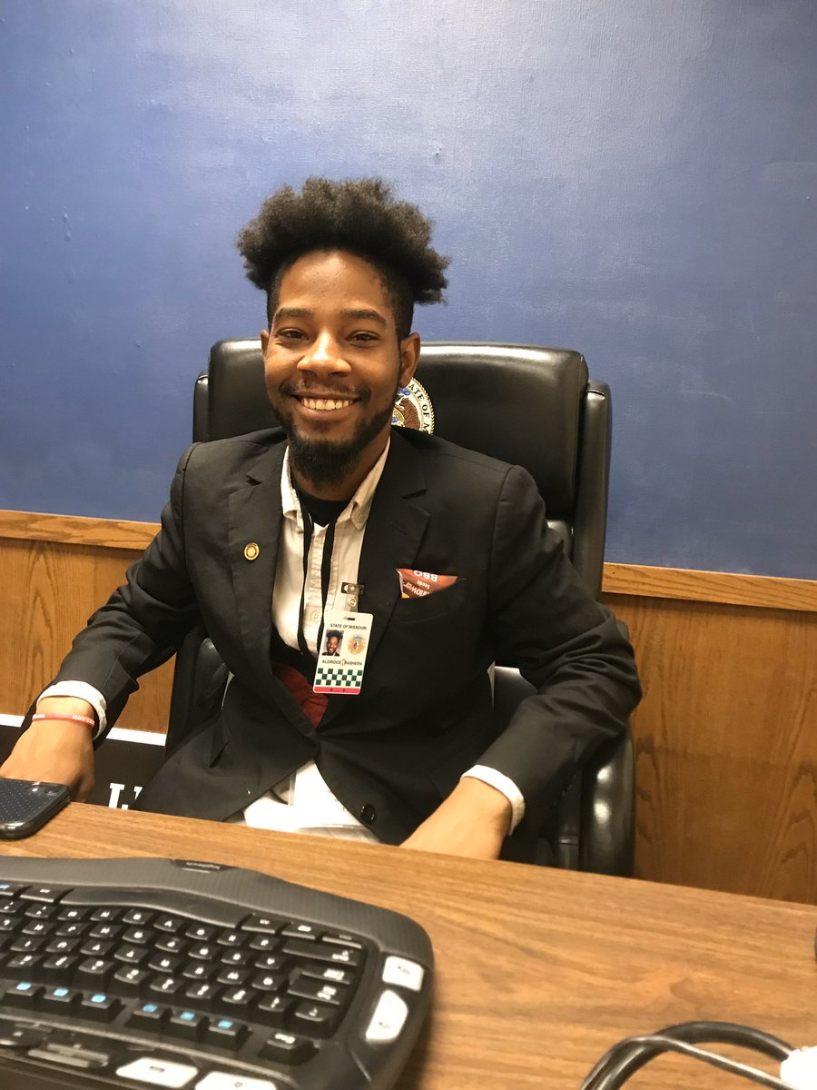 AlderSheenBean's tweet image. Today was a very productive day at freshman orientation in Jefferson City. Was a pleasure to ￼meet my fellow Missouri freshman members-elect and to be given a behind-the-scenes look at the #MoCapitol. I am honored, and ready to fight for the many people of this great state.