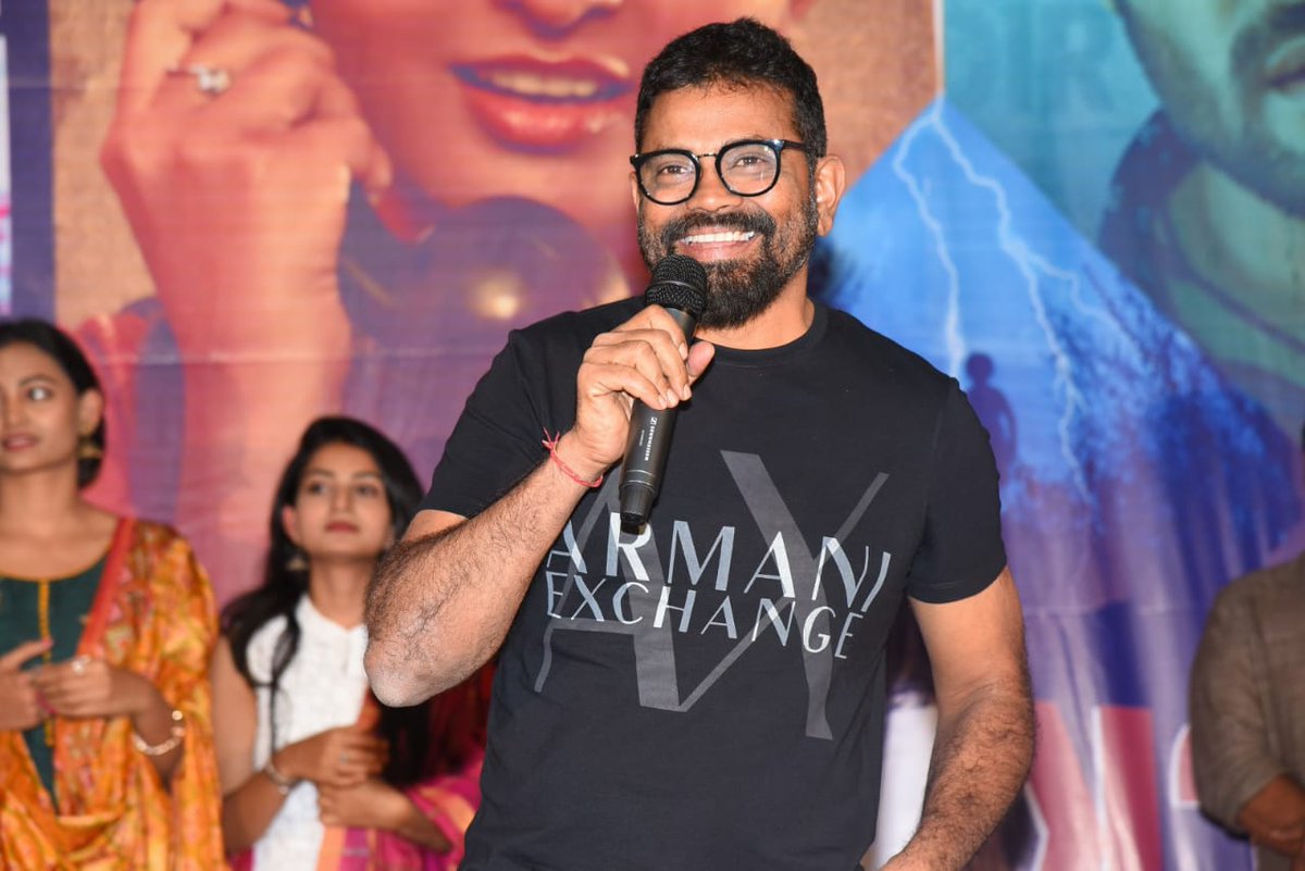 SVArtCreations's tweet photo. Pics from #PlayBackTeaser launch 

Director @aryasukku graced the event 

https://t.co/G22LVaLvrD

Starring @idineshtej @ananyanagalla @ArjunKalyan,  @imSpandanaofficial, Karthikeya Krishna Malladi, @TNRdirector 

Directed by @darshakudu17

Produced by @SVArtCreations https://t.co/EK4qX6aNWN