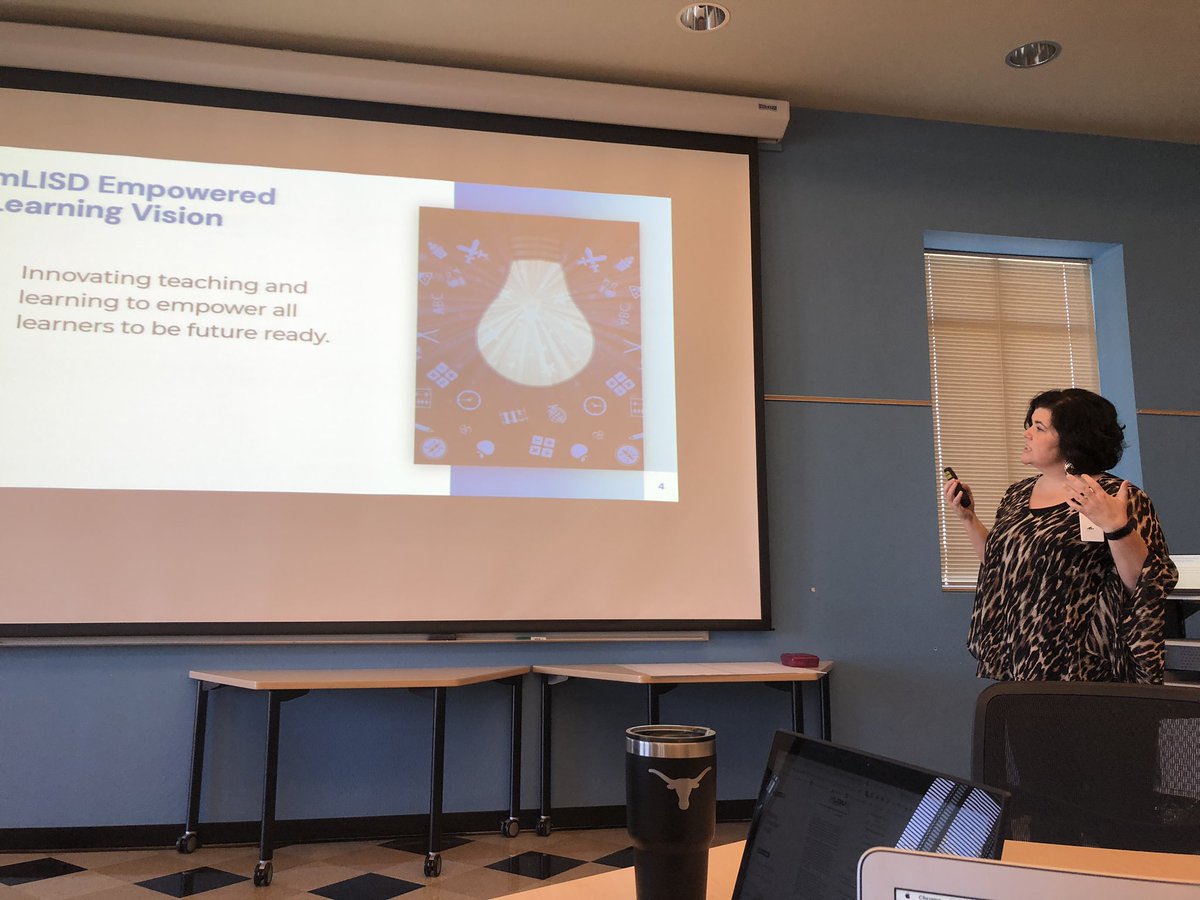 lauren_houser's tweet image. Unpacking &amp;amp; discussing the 5C’s and look fors for 21st century learners. #mLISD #1LISD #studentexperience @ALPlearn