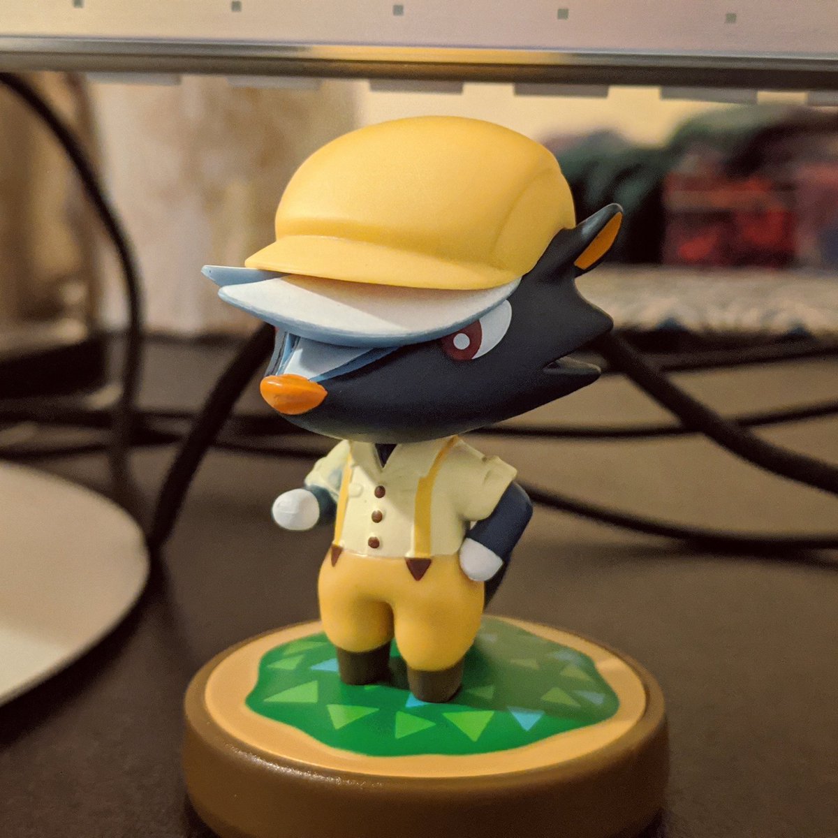 CozyStrawb's tweet photo. Oi! It's an early birthday gift from @tries2game 😍 I LOVE HEEM
#animalcrossing #amiibo #ackicks #earlybirthday https://t.co/EEoTUJkwXN