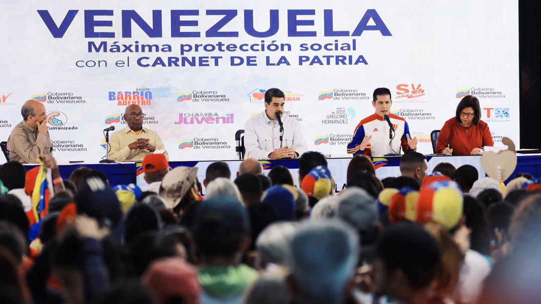 #EsNoticia El presidente <a href="/NicolasMaduro/">Nicolás Maduro</a> ha ordenado a todos sus ministros y ministras presentar, en un lapso de 15 días, el Plan de Renovación, Cambio y Rectificación de todas las políticas públicas del país, para que el 2020 sea un año de logros y avances.