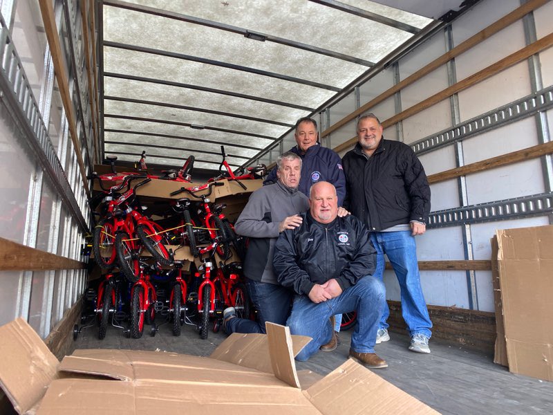 IAMConigliaroSr's tweet photo. Bikes and kids are just a classic that go together, and you could see that on every child’s face.
#1U #ServiceToTheCommunity https://t.co/3OOF2iD2Yg