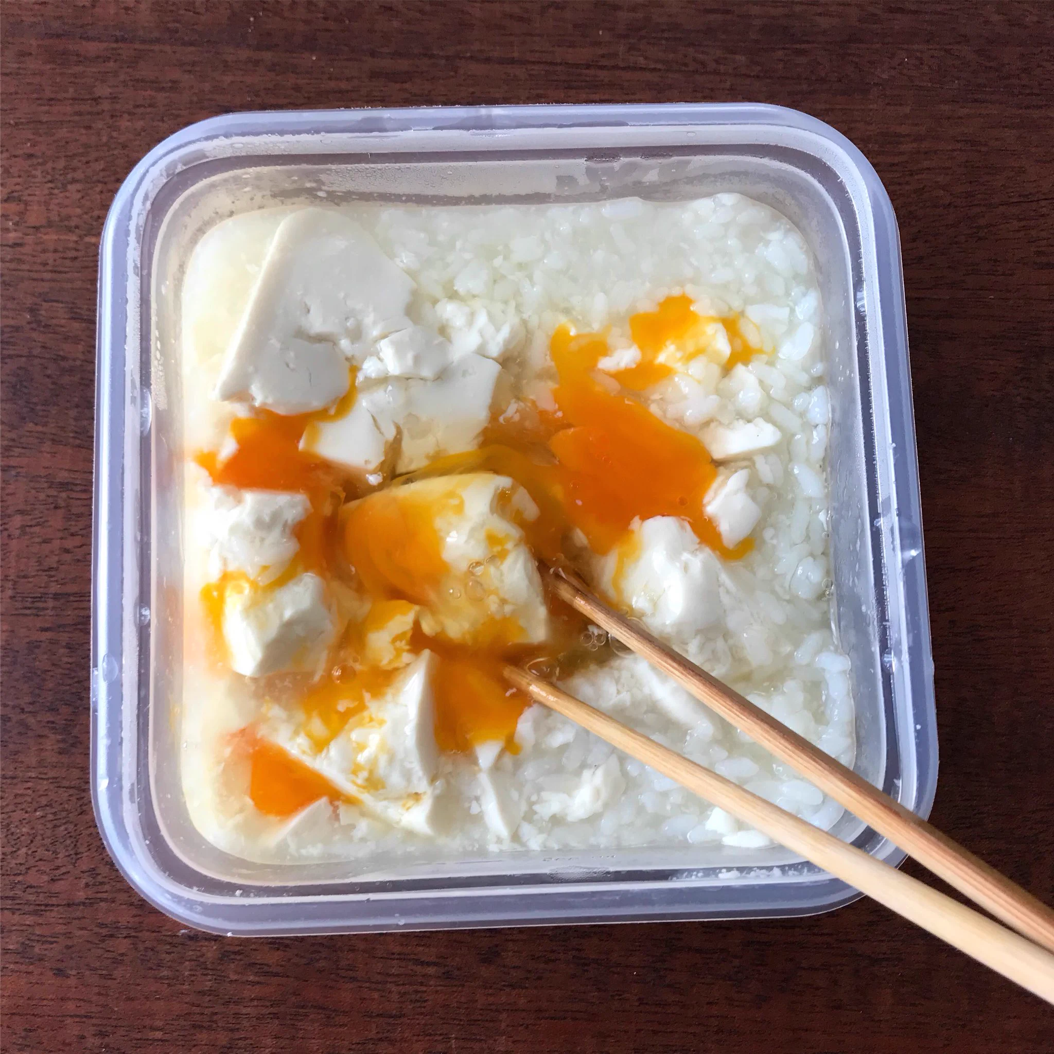寒い日にめっちゃお勧め！レンジで出来る豆腐雑炊‼