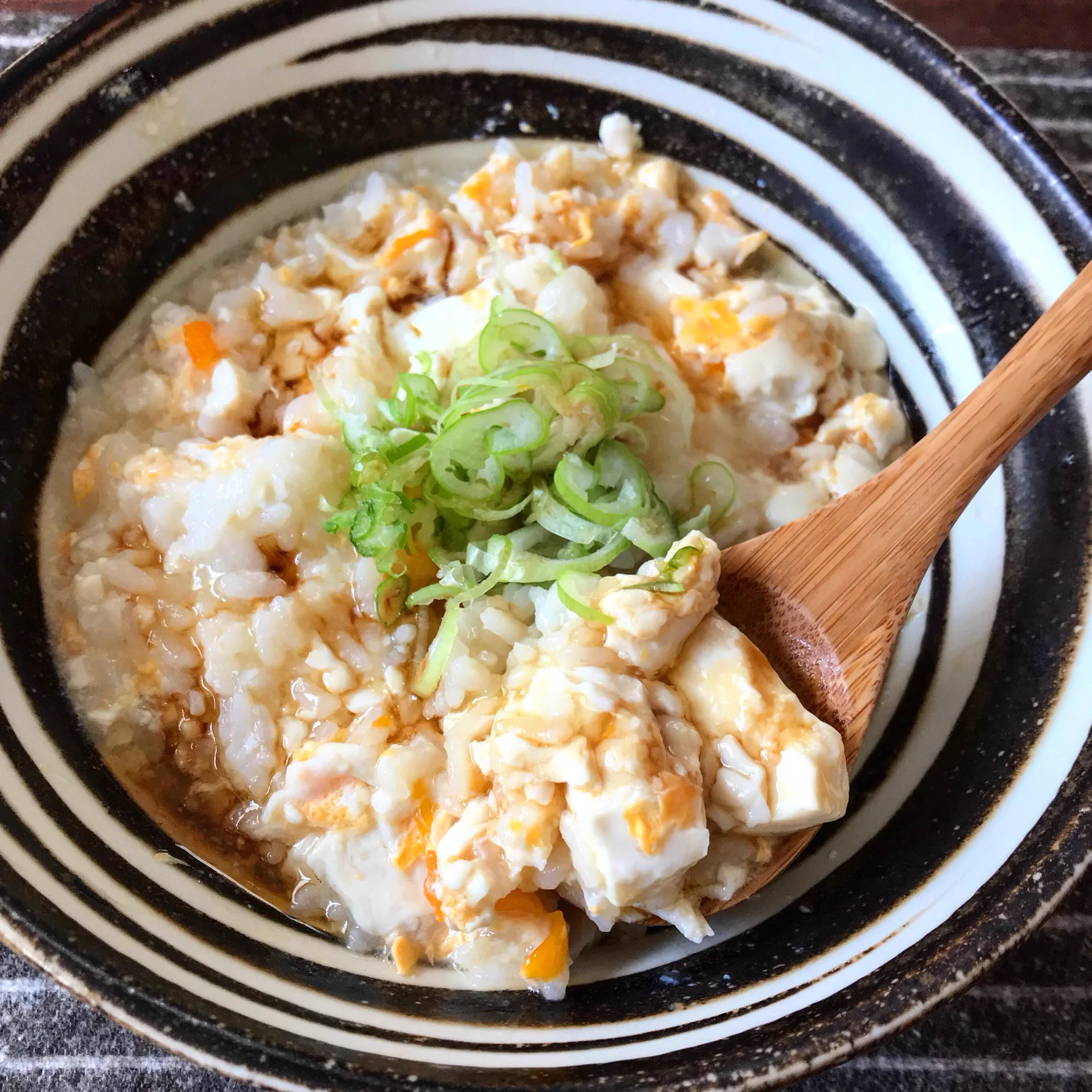寒い日にめっちゃお勧め！レンジで出来る豆腐雑炊‼