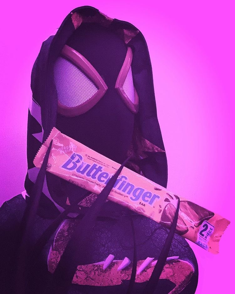 DarkGwenom's tweet image. “Oops. Butterfingers..” 

Like if you get the Spider-Man reference.