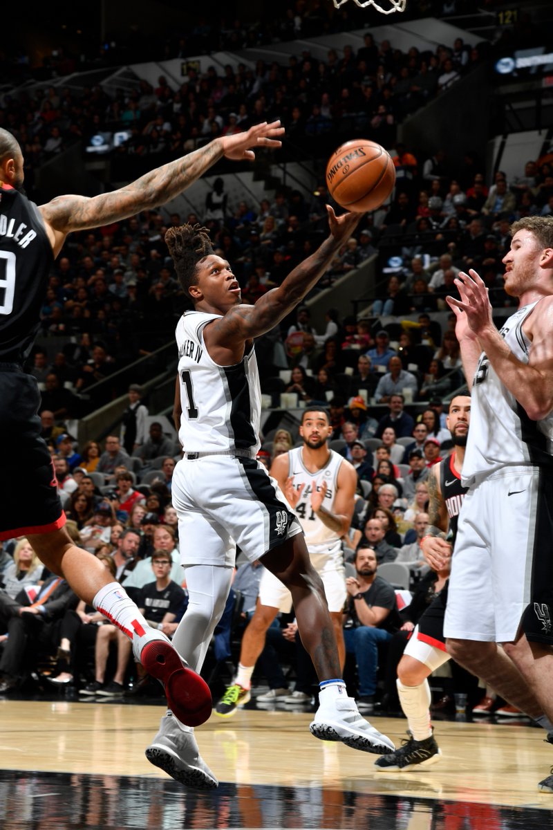 @RealTomPetrini's photo on Rockets