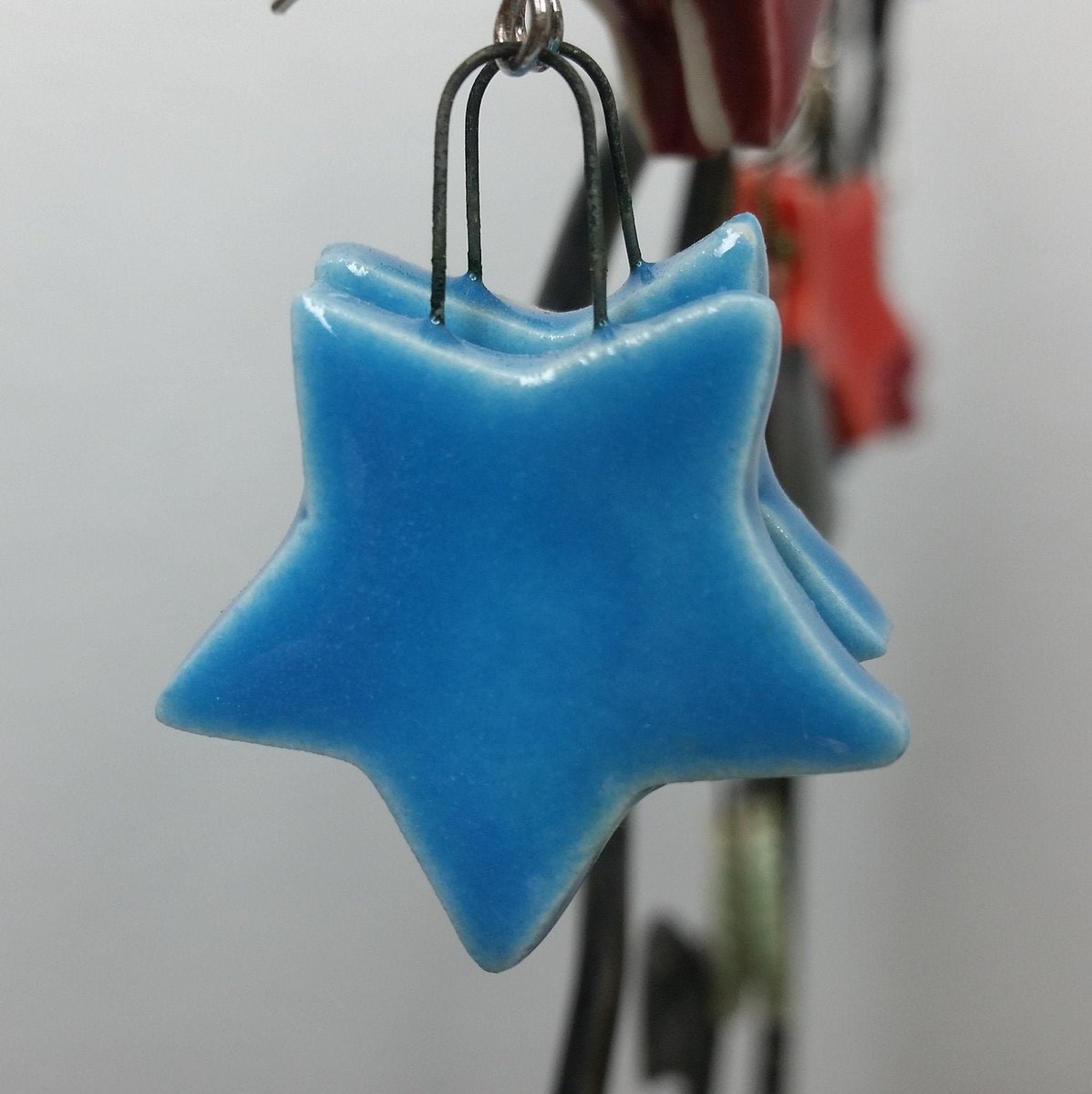 craft_stem's tweet image. The first of several updates to come! Now Available: a bunch of handmade earrings. They make a great gift! Priced to sell. Get yours now. etsy.me/34N2WX3 #ceramicjewelry #handmadejewelry #earrings #handmadeholiday #buyhandmade #supportsmallbusiness