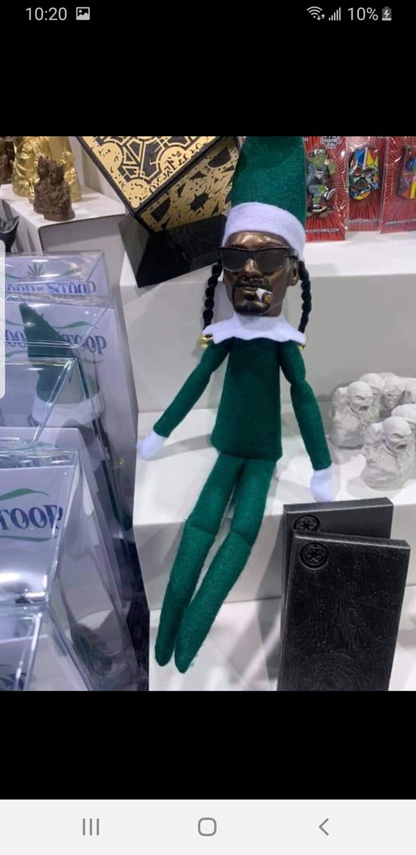 SIDrunks's tweet image. Yes, this is real life. @SnoopDogg #SnoopOnAStoop