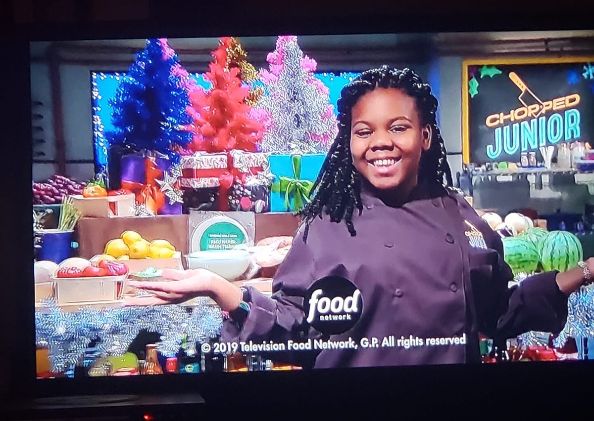 HCSHarrisonBay's tweet photo. Congratulations Kyla! This East Hamilton Middle/High student is the winner of @FoodNetwork’s #ChoppedJr! Nothing but greatness in @hamcoschools! #HCSLeads @HCSMRidge https://t.co/JaFovPc8PN
