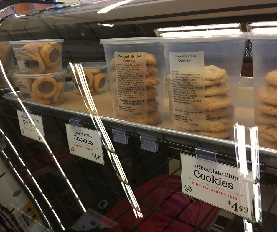 SinfullyGF's tweet image. Did you know we bake 6 types of #glutenfreecookies? Tell us your favorite! bit.ly/33KUwhE

#NationalCookieDay #SinfullyGlutenFree #GlutenFreeDayton #GlutenFreeTreats
