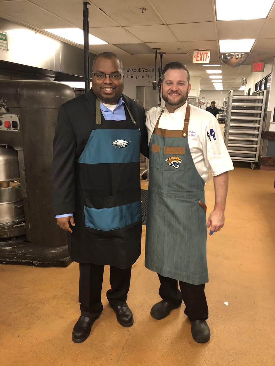 UltObserver's tweet image. Having a great work day with a respected colleague!