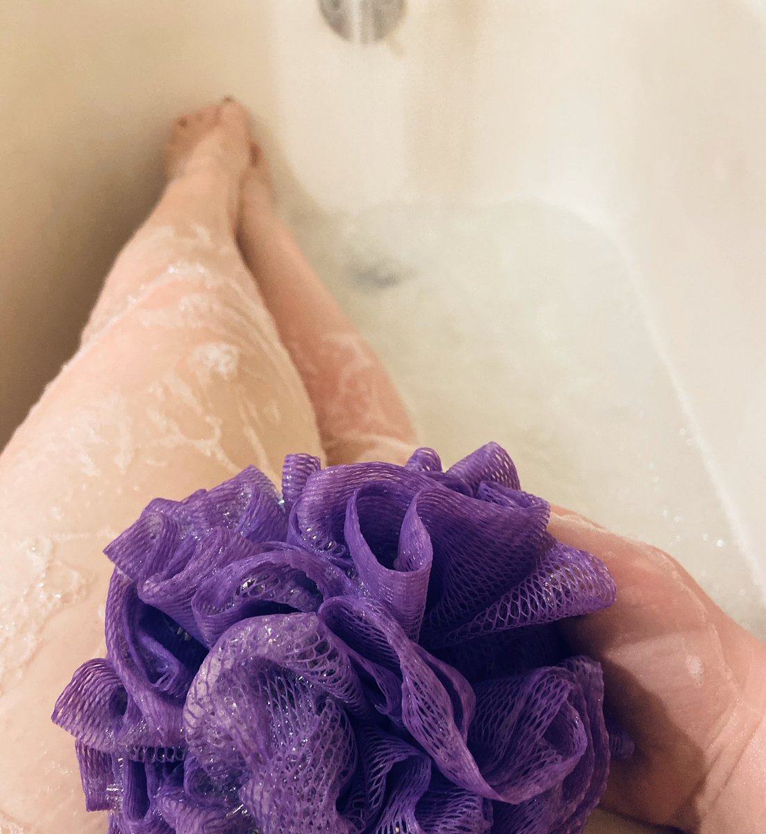 GoddessEris3's tweet photo. Send me money so that your goddess can look nice in order to effectively bring you shame. https://t.co/h4S4BpXzZT