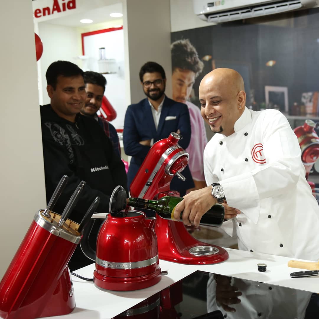 trendated's tweet photo. #KitchenAidIndia, an International premium #kitchen appliances brand launched its first &amp; exclusive experience store in India/New Delhi.  #KitchenAid offers a large selection of cookware, bakeware, tools and gadgets. 
#MarkOfAMaker 
 #trendated
@KitchenAidIND
@KitchenAidUSA https://t.co/P1aNfk1y8v