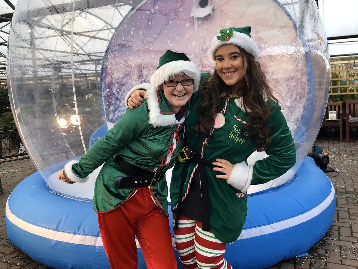 Simpsonsgarden's tweet photo. Have you visited our festive hub yet - it’s open to everyone! Come and experience our magical #snowglobe, grab a tasty bite from our #festivecafe or warm up with a delicious hot chocolate as you pick out your #Christmastree and enjoy the sights of Santa’s reindeer. https://t.co/inR2kCtlkD