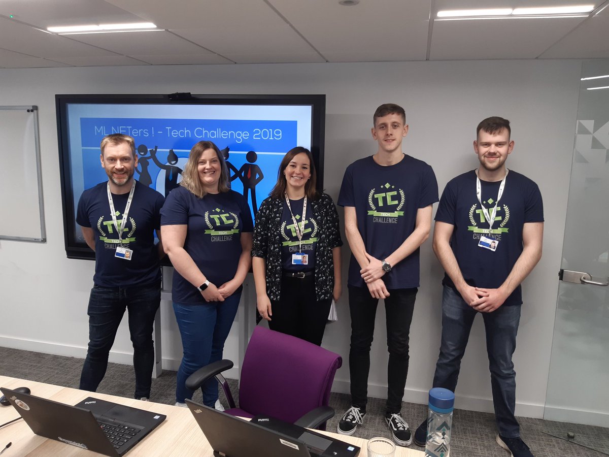 awildmoreevans's tweet image. Watching the competition... first  up ML.NETers! Best of luck 🍀 #TechCh2019
