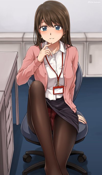 微笑む後輩
「もう…えっちですね、先輩は。」 