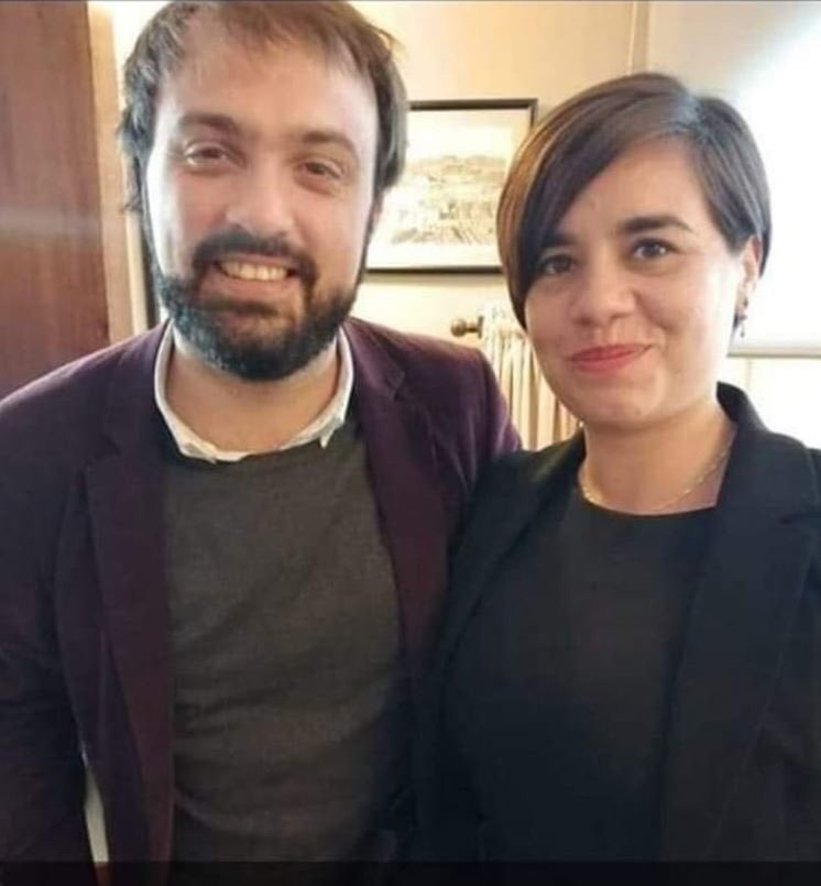 natanolivos's tweet image. #FlorenciaLagos y el alcalde #JorgeSharp 
Ahora pueden entender en profundidad lo que pasa en #Valparaiso 
#ChileDespierta