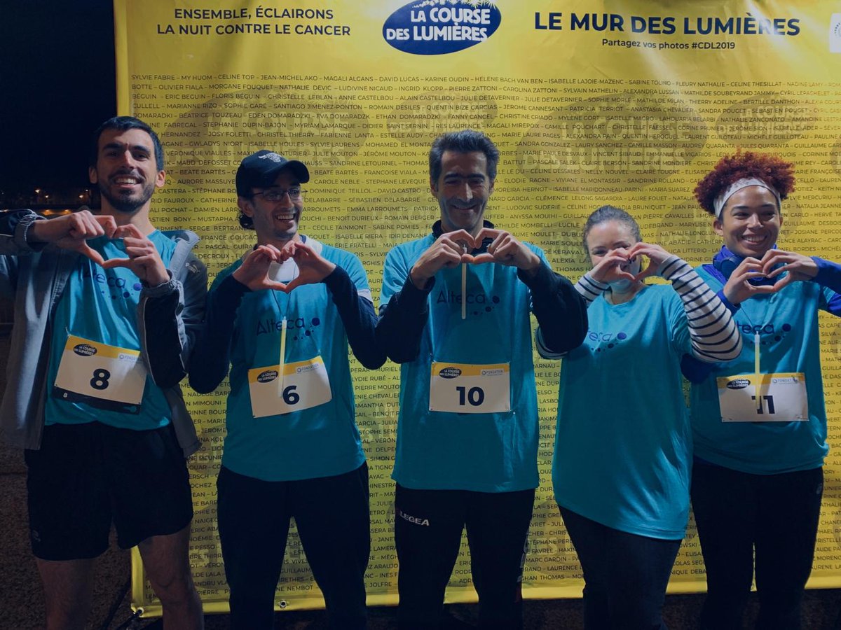 alteca_ESN's tweet photo. [#SOLIDARITÉ] Samedi dernier l'équipe #Alteca #Toulouse bravait la pluie pour participer à la Course des Lumières 💡
Bravo à nos collaborateurs qui ont éclairé la nuit contre le cancer ! 👏 
@CourseLumieres @ToulouseCancer #coursedeslumieres #CDL2019 #HappyAlteca https://t.co/1jQKWyS5g6