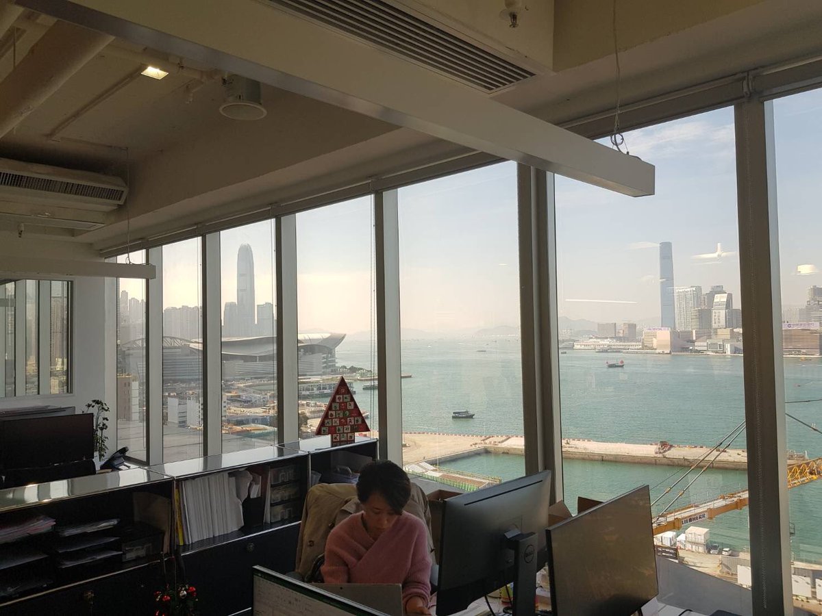 AHKVIETNAM's tweet photo. A very first meeting of AHKs in ASEAN in the new office of AHK in Hong Kong. A great view of the ocean and a great place for meeting and brainstorming on the future projects and activities of the AHK in Asia. 
#PartnerWorldwide
#PartnerForGrowth
#PartnerInASEAN https://t.co/SrsMDZ4PFC