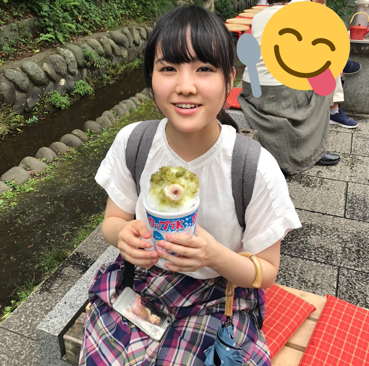 菊池 和澄 明日 ゲゲゲの女房 再放送の2話目からヒロインの長女 藍子役として再登場します 総合テレビにて16 から1日に2話ずつ放送します ぜひご覧ください 写真は調布の鬼太郎茶屋に去年行ったときの 目玉おやじの大福が乗った妖怪