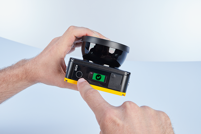 SICK_de's tweet photo. #nanoScan3: Die Lösung für eine perfekte Absicherung und Lokalisierung von mobilen Plattformen. https://t.co/GFm1EGJvyQ
#MachineSafety #safety #manufacturing #fts #agc https://t.co/gQBE8WNpUr