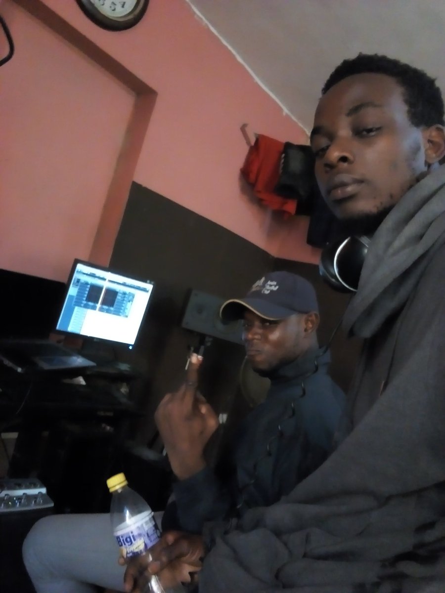 conchenx's tweet image. Happy New Month Fans, I&apos;ll be Turning Plus One 21st December.. 
New Music Loading: 15% 
#southwestfamilyRecords #NuthinNiceMedia #conchenx