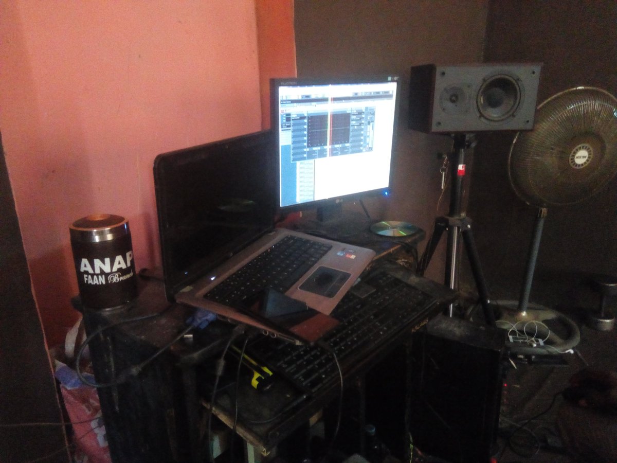 conchenx's tweet image. Happy New Month Fans, I&apos;ll be Turning Plus One 21st December.. 
New Music Loading: 15% 
#southwestfamilyRecords #NuthinNiceMedia #conchenx