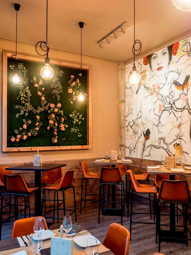 TierraPontevedr's tweet photo. ¿Conoces el restaurante Trepia gastronomía? Gastronomía diferente y original con sabores tradicionales e innovadores.
https://t.co/CilWswbnDe
@TurismodeVigo @Vigoblog @VigoCB @welovevigo @vigoocio #trepia @dcomerybeber @GaliciaCalidade @Comete_Galicia @DescubriendoGal #Vigo https://t.co/VkuktfECO9