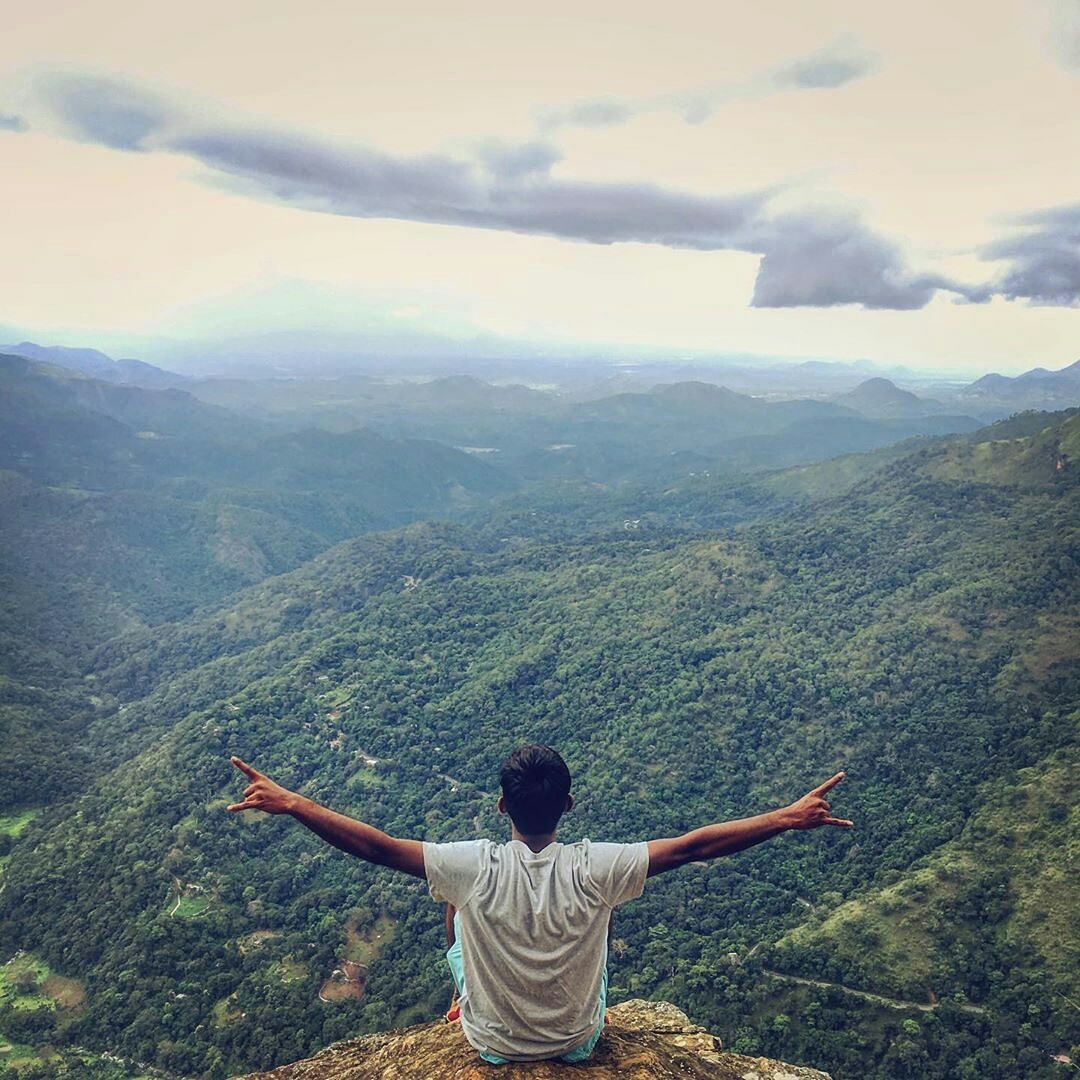 wanderlust2day's tweet photo. ☘️
#nature #naturephotography 📷 @shali_0311 ❤️ #srilankatravel #travel #srilanka #wanderlusts #ella https://t.co/HXFtCGwGHl