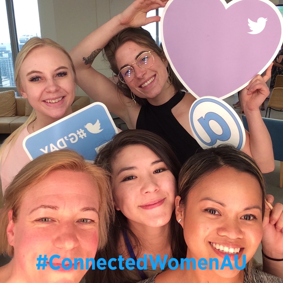 AU GIF Booth tweet media