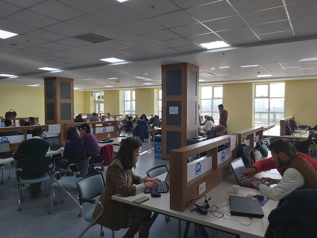 AsuSporSaglik's tweet photo. “Spor ve Sağlık” alanında pilot üniversite seçilen üniversitemizde Ahiler Kalkınma Ajansının desteği ile gerçekleştirilen “Üniversite-Sanayi İşbirliğinin Teşvik Edilmesine Yönelik Spor ve Sağlık Alanında Proje Hazırlama Eğitimi” devam etmektedir.
#spor #saglik #aksarayedutr https://t.co/5TYwsjqMeF