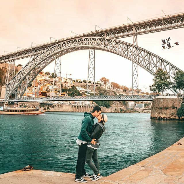 Foreigner_broad's tweet photo. 🇬🇧🌉A BRIDGE BETWEEN LOVE AND UNDERSTANDING IS THE PERFECT RELATIONSHIP 🌉
Porto has been internationally recognized as "The City of Bridges" and it's easy to see why. Each bridge holds an important degree of significance to the citizens of this metrop… https://t.co/szNkYFQIVe https://t.co/oiYGH4TwPB