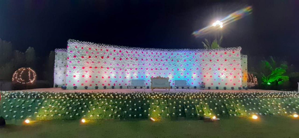 GaneshDecor's tweet photo. Wedding reception stage at Rameshwar party plot Decor by #ganesh_dec..For more info visit...https://t.co/fhSZvitpSP https://t.co/PphaZmJtjf